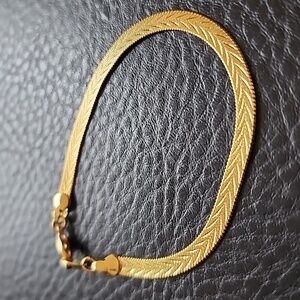 VTG Gold Herringbone Flat Bracelet